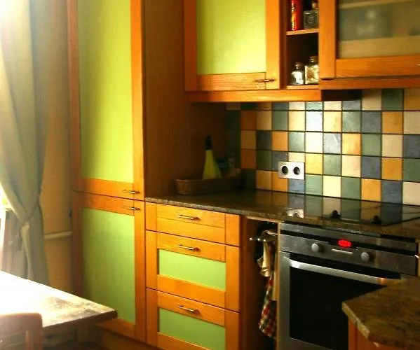 In The Centre With Free Gated Parking Apartment *